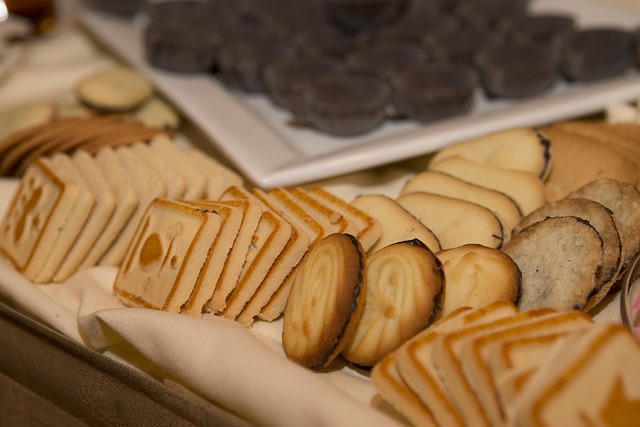 ilustrácia nastavení cookies na obrazovke notebooku
